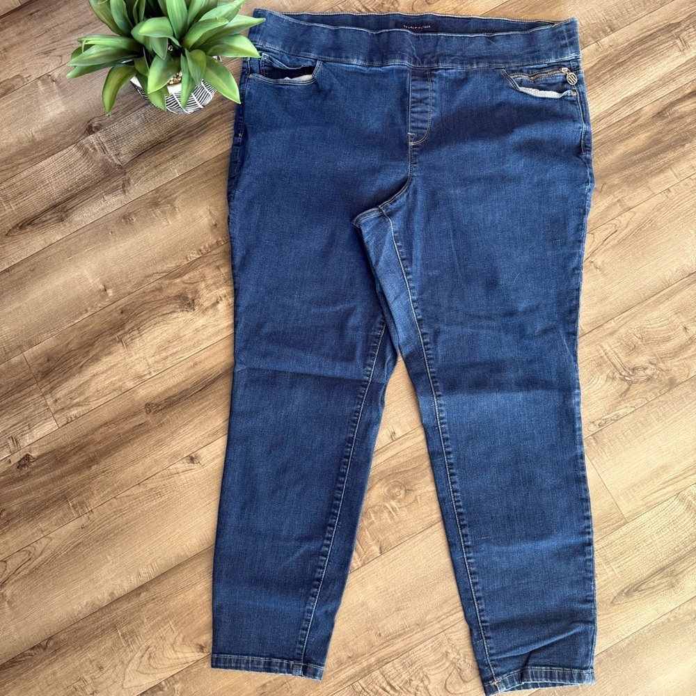 Tommy Hilfiger Gramercy Skinny Jeans size 18W - Picture 2 of 10